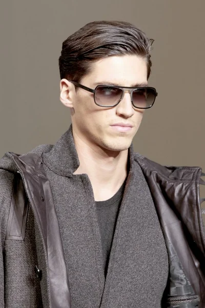 Look 30